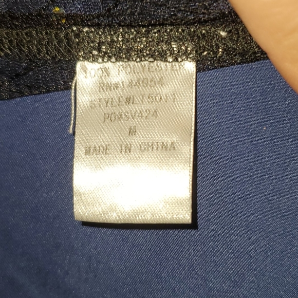 Mesh top with sparkle - Picture 6 of 6